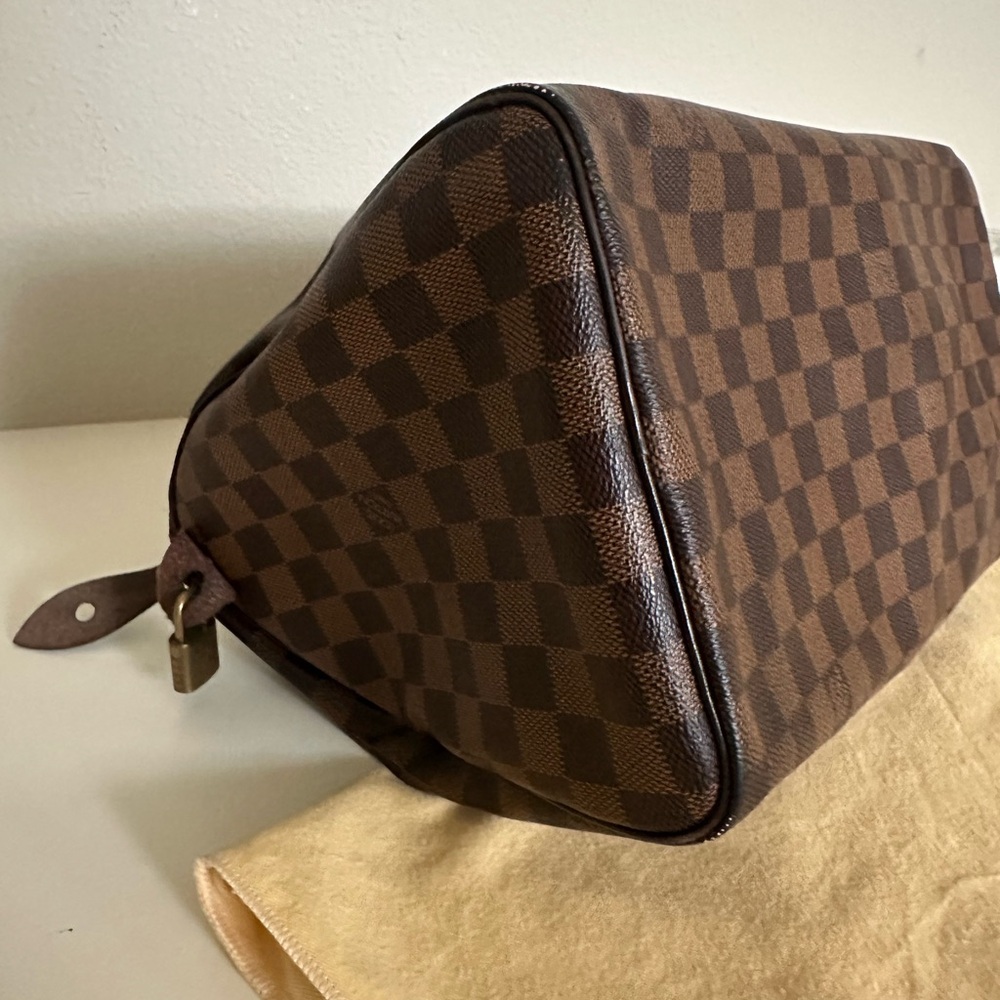 Louis Vuitton Brown Checkered Women's Bag - Picture 4 of 12